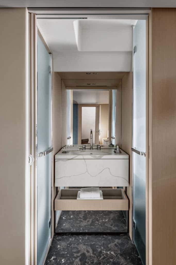 Azimut-Fly68 Owner Head 2