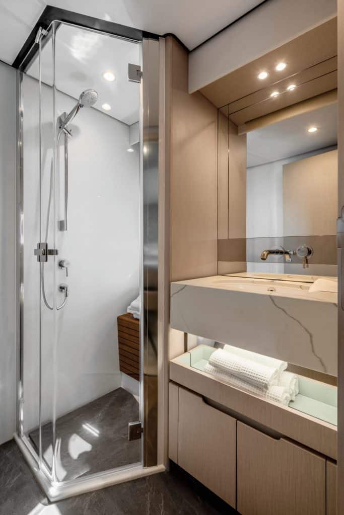 Azimut-Fly68 VIP Head