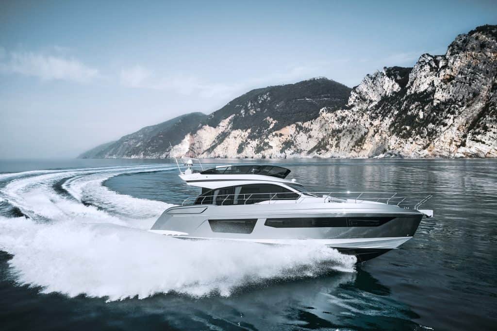 Azimut-Fly53 Running 2