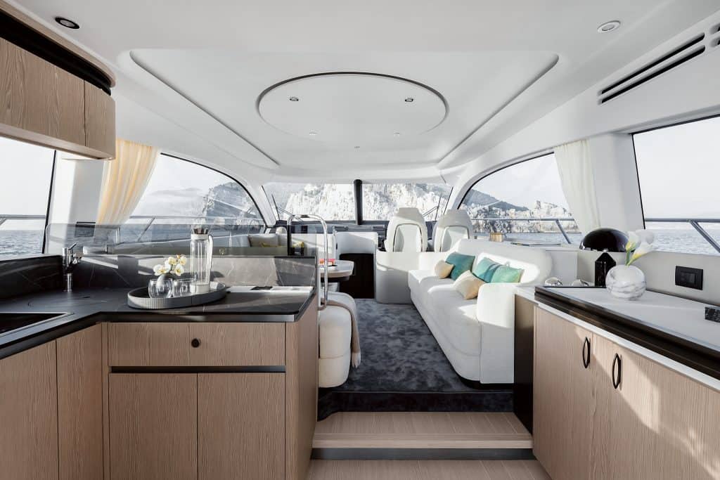 Azimut-Fly53 Salon 1