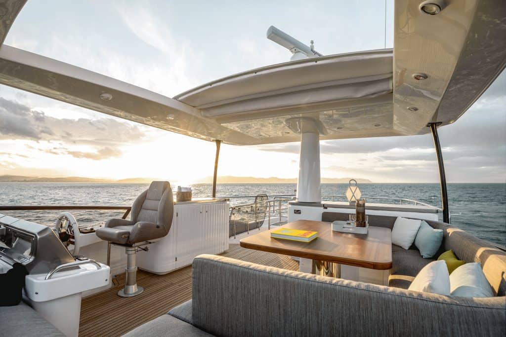 Azimut-Magellano66 Flybridge 4