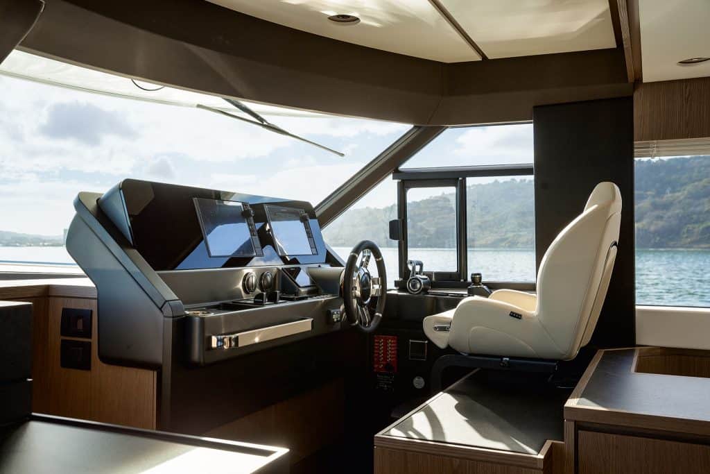 Azimut-Magellano66 Internal Helmstation