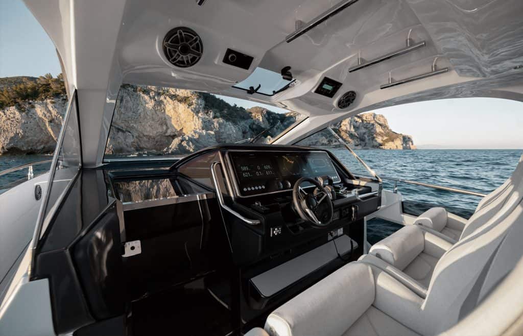Azimut-TF State-of-the-art-racing-dashboard