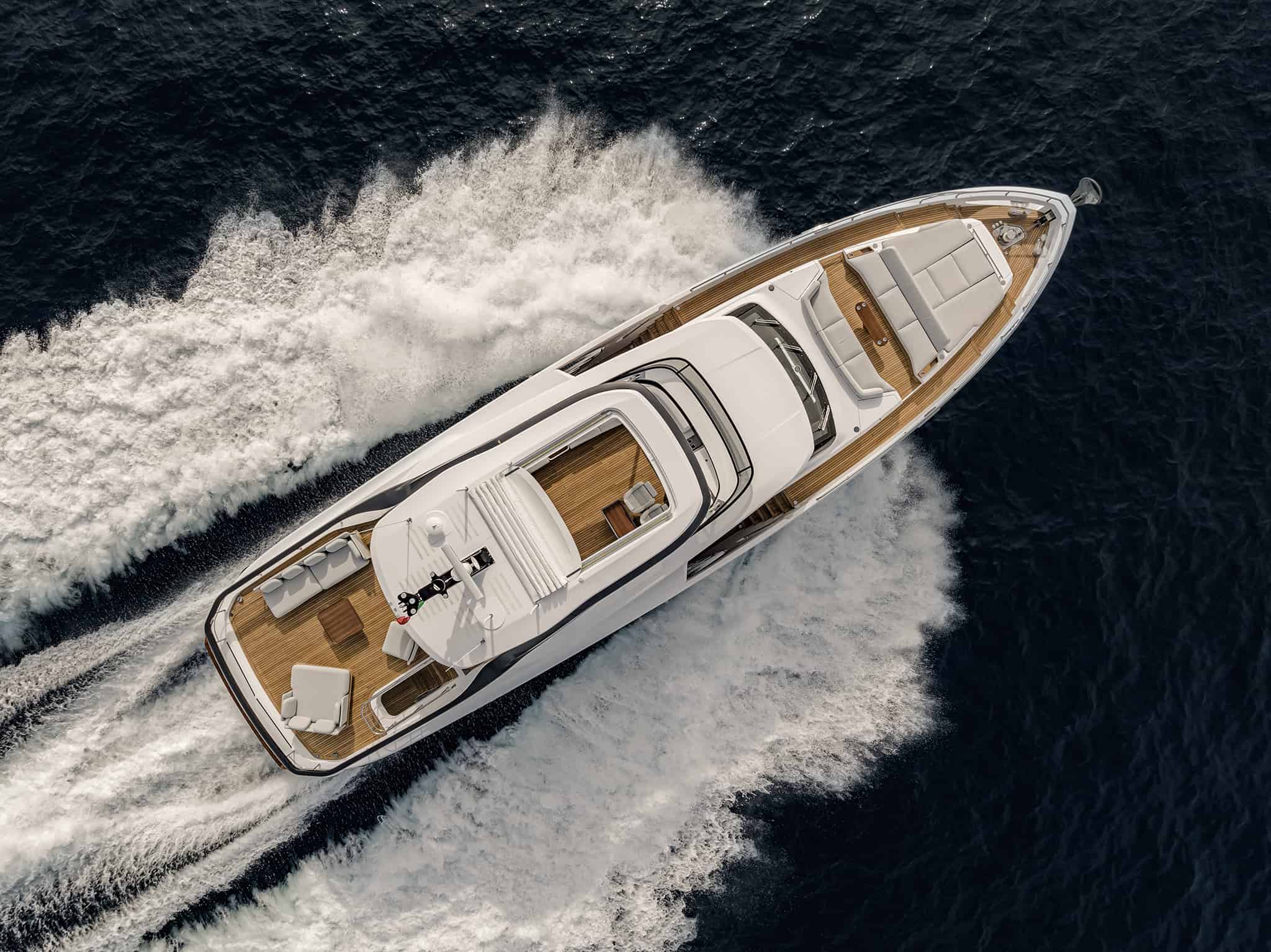yacht 26 metri prezzo
