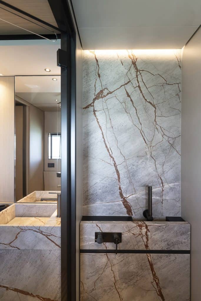 G36M VIP Bathroom