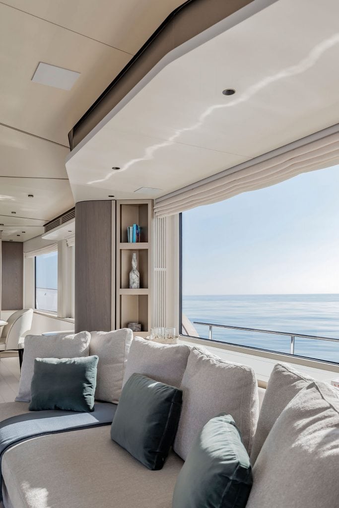 Magellano 25M Salon Pillow