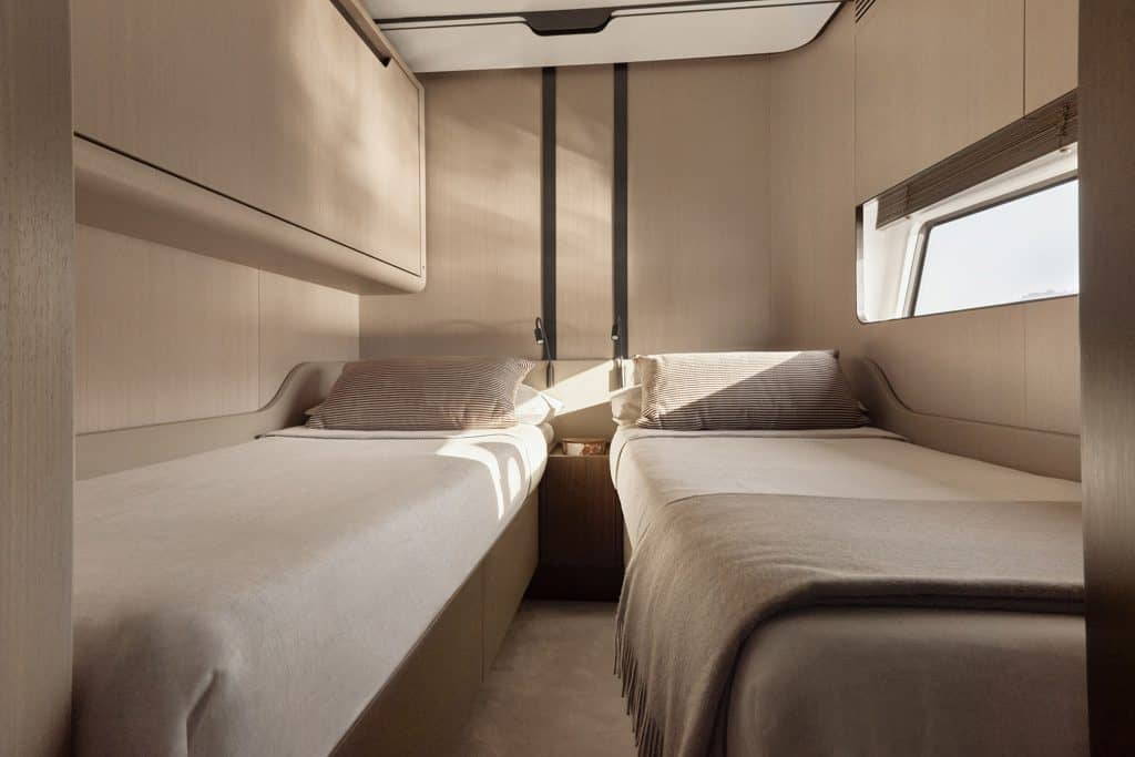 S8 new interior Guest