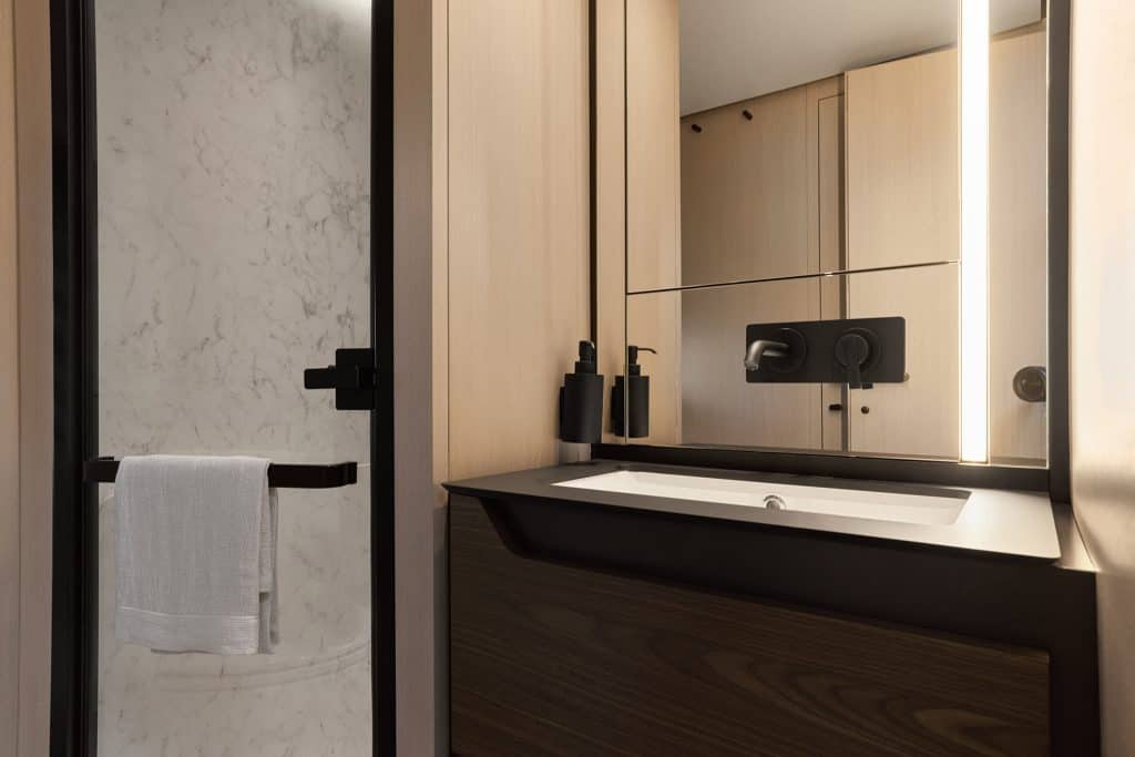 S8 new interior Guest Bath