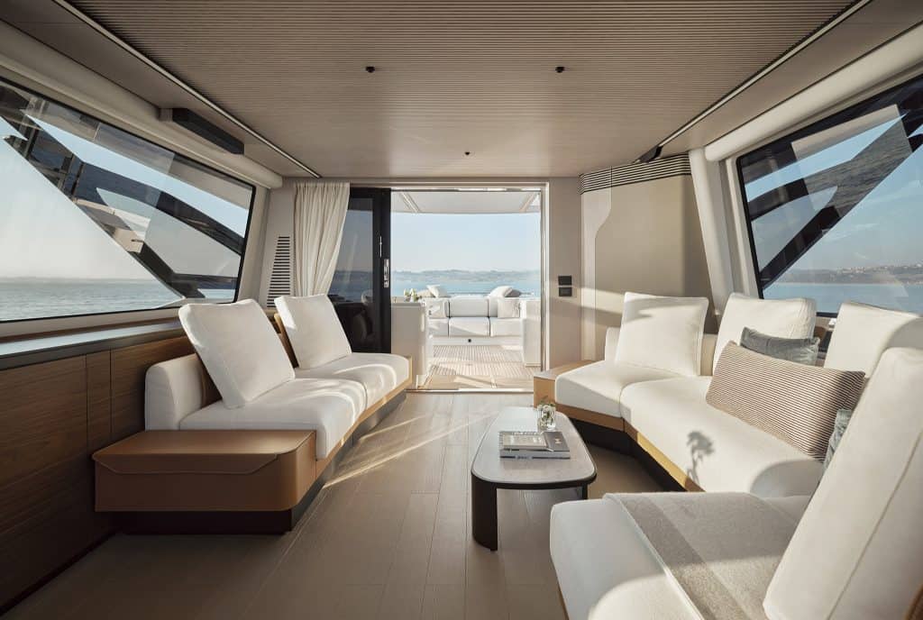 S8 new interior Salon