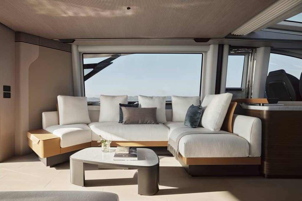 S8 new interior Salon