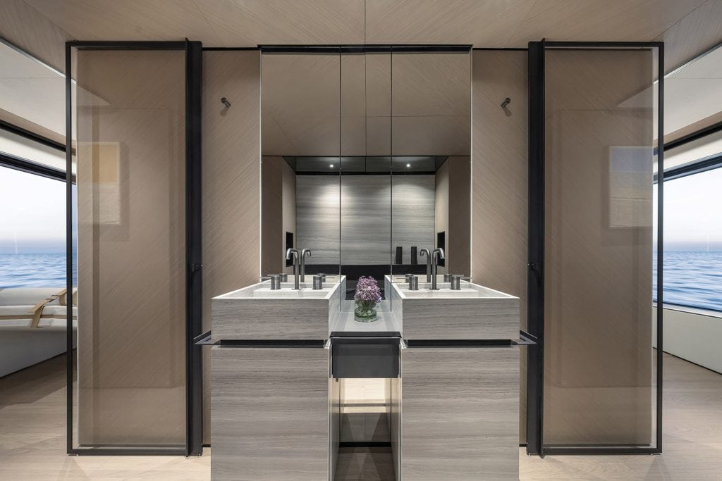 Trideck Owner Head 1