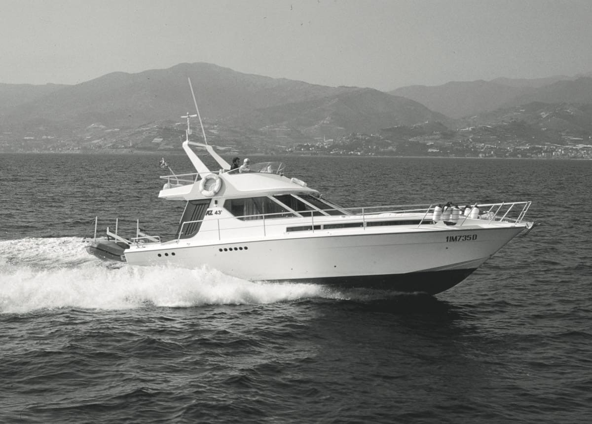 azimut yacht history