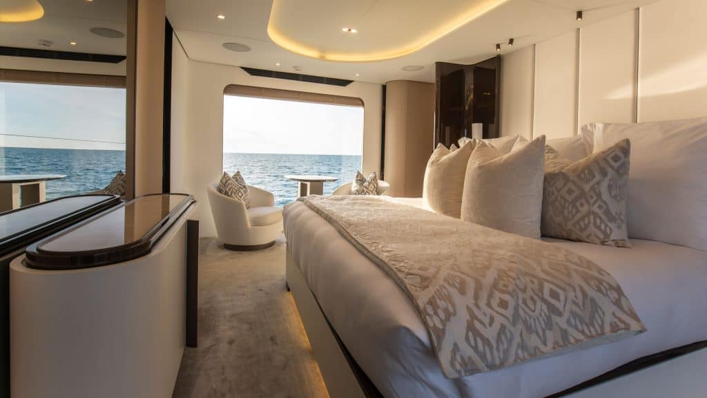 Azimut-Grande32M h16