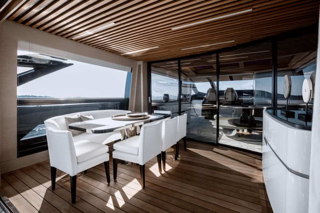 S10 Dining Area