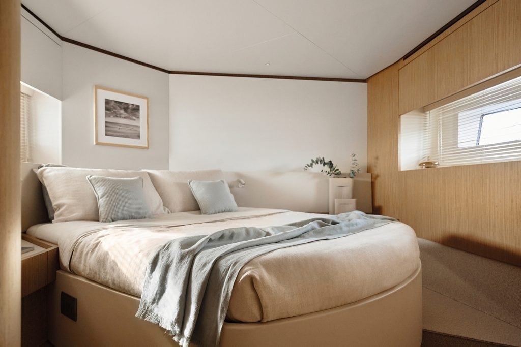 SEADECK_7_IMAGE__0001_SD7 VIP Cabin