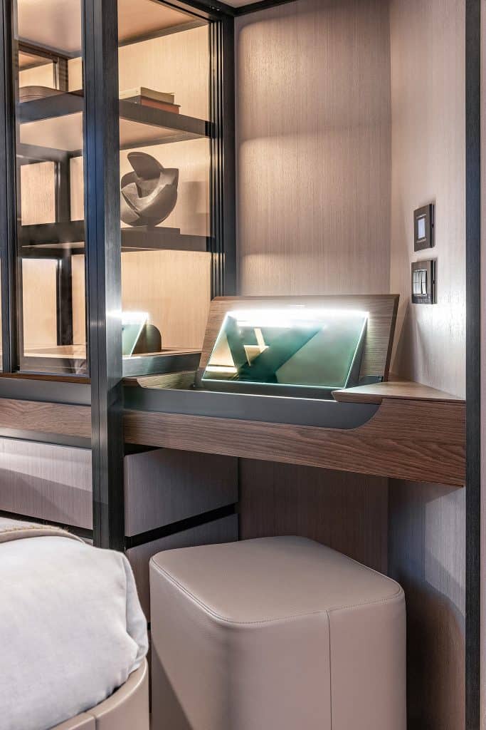 S7 Owner Suite Vanity_Mid Res