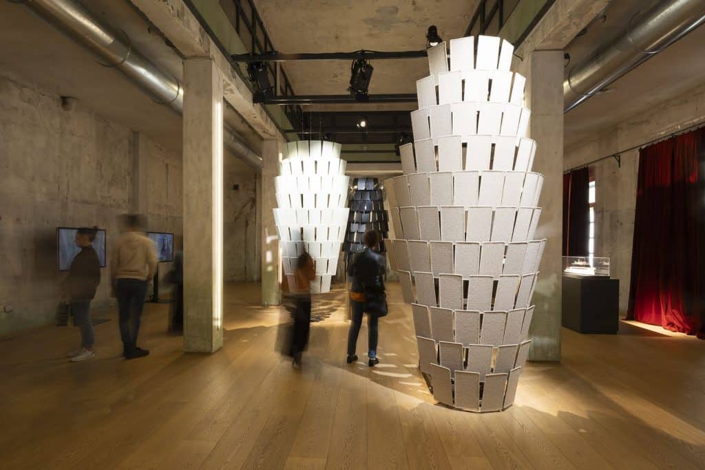 Azimut_Mooring by the Moon_MDW2024_3