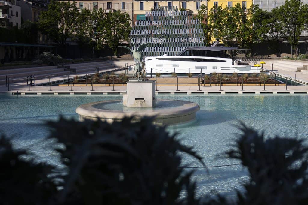 Azimut_Mooring by the Moon_MDW2024_7