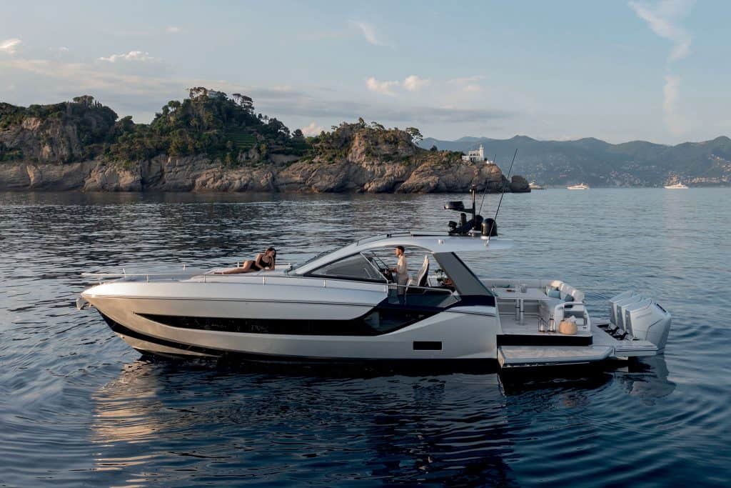 Azimut Verve 48_External View 3