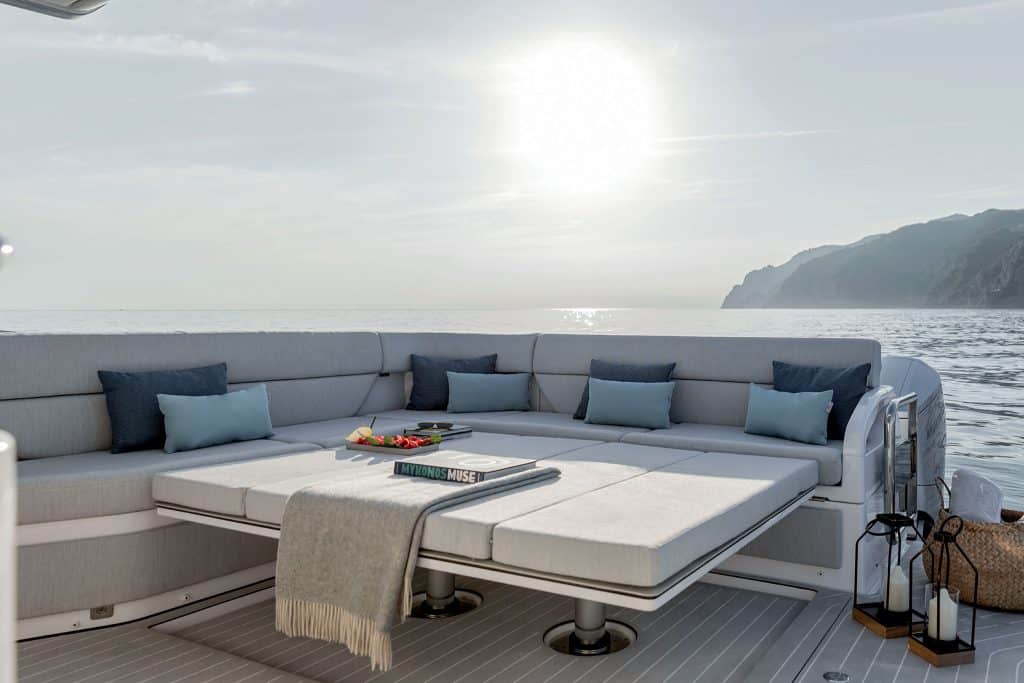 Azimut Verve 48__Cockpit Open