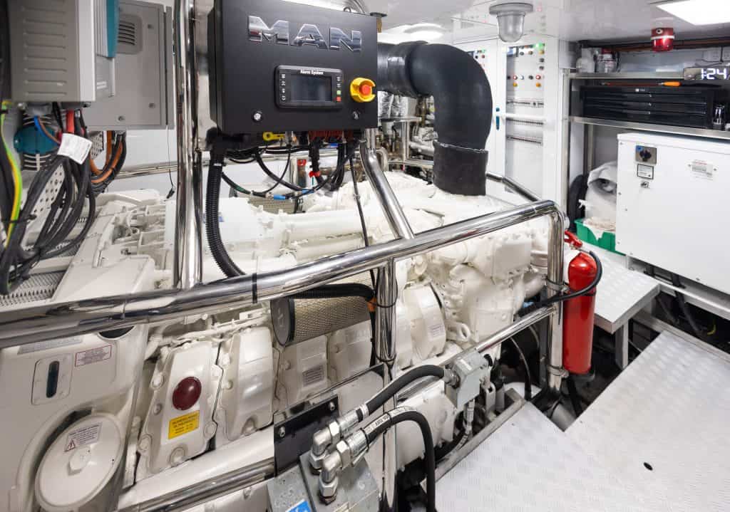 Azimut Grande Magellano 30M 2023_DB17