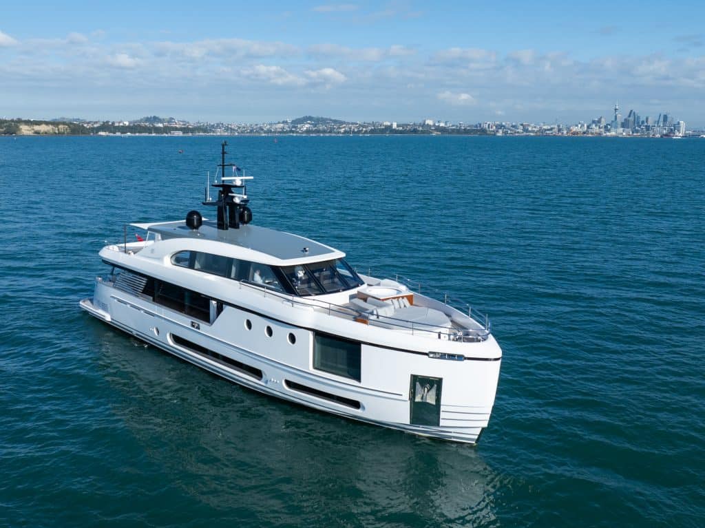 Azimut Grande Magellano 30M 2023_DB6