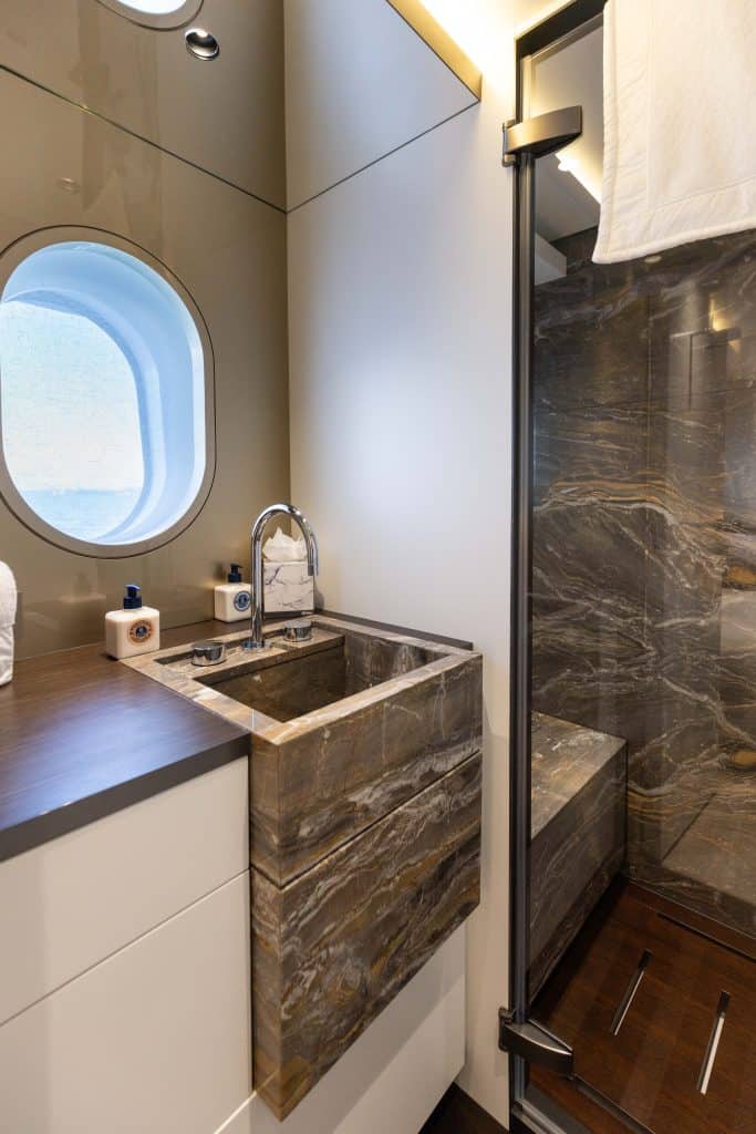 Azimut Grande Magellano 30M 2023_DB9