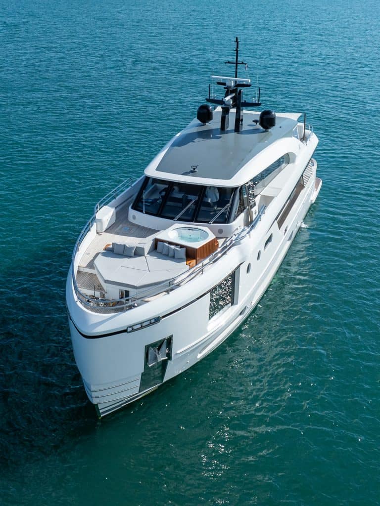 Azimut Grande Magellano 30M 2023_DB9