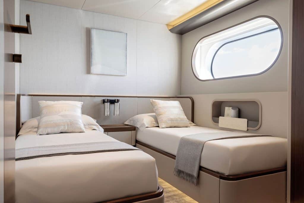 AZIMUT MAGELLANO 30M 2024  Port Side Guest Cabin