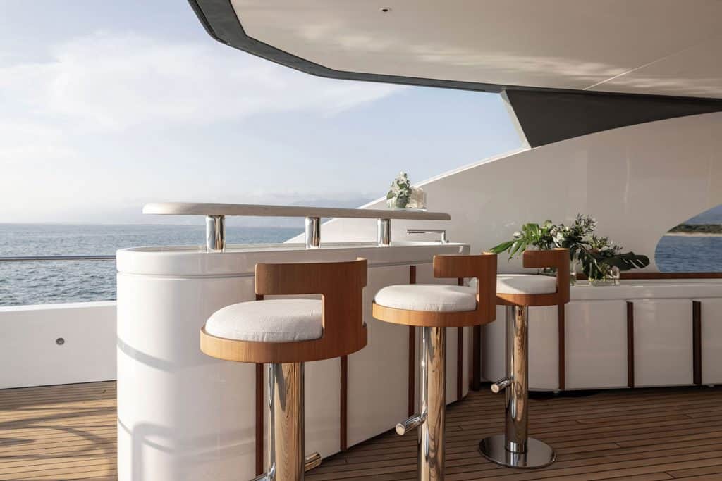 AZIMUT MAGELLANO 30M 2024  Upperdeck 3