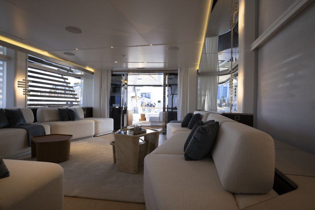 AZIMUT MAGELLANO 30M_Hull 18506