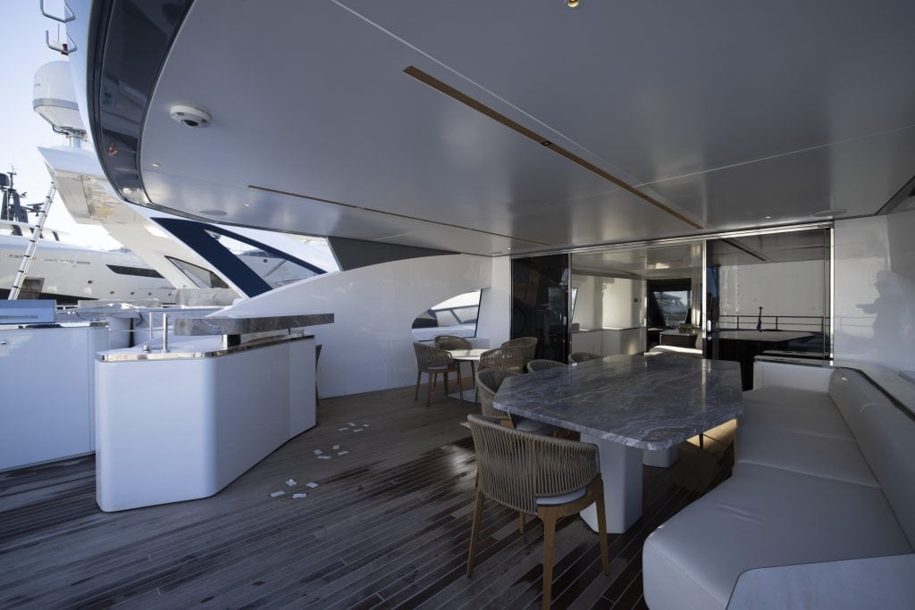 AZIMUT MAGELLANO 30M_Hull 18684