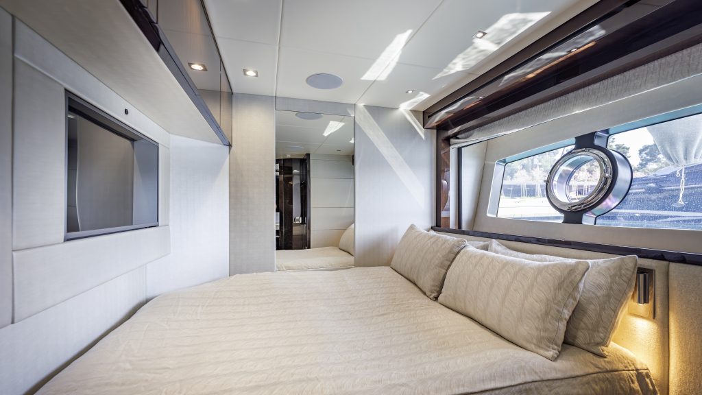 Azimut-Listing-on-YachtWay-43