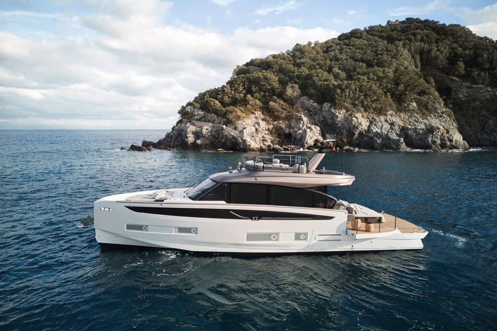 Seadeck 6 Sundeck navigation