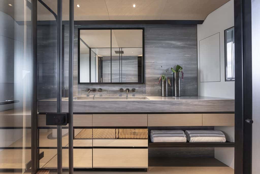 G30M Owner_s Bathroom