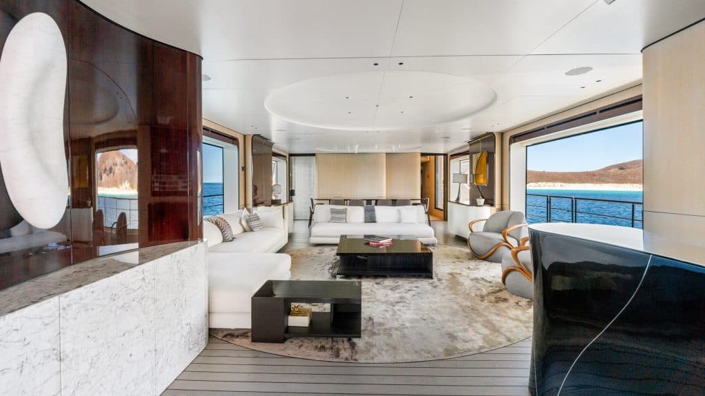 01 Sol Yacht – Maindeck