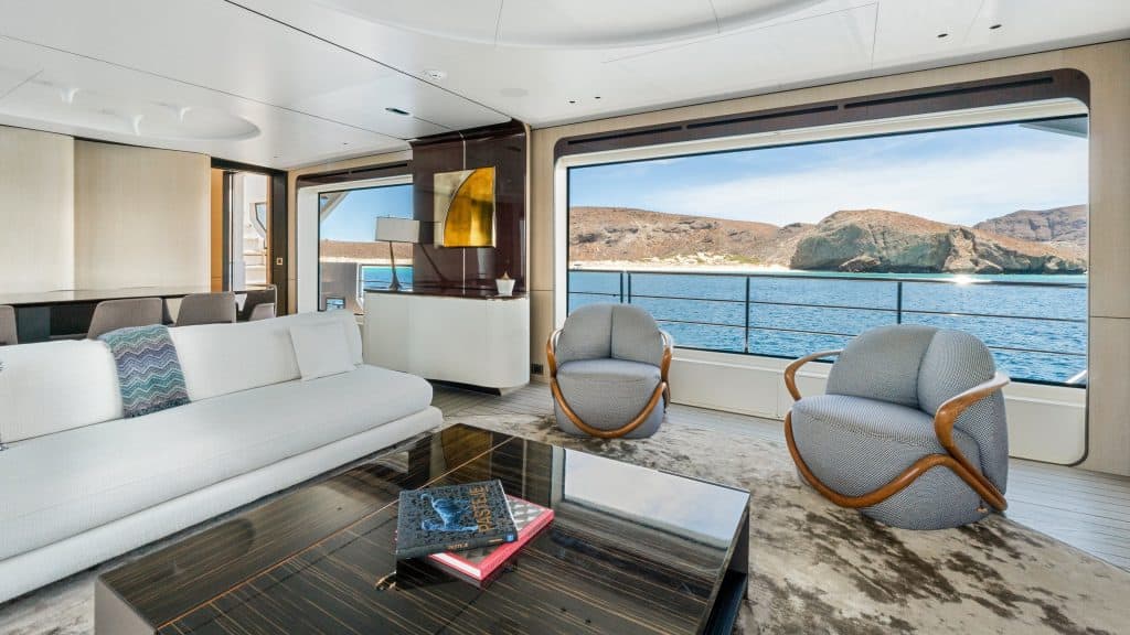 05 Sol Yacht – Maindeck