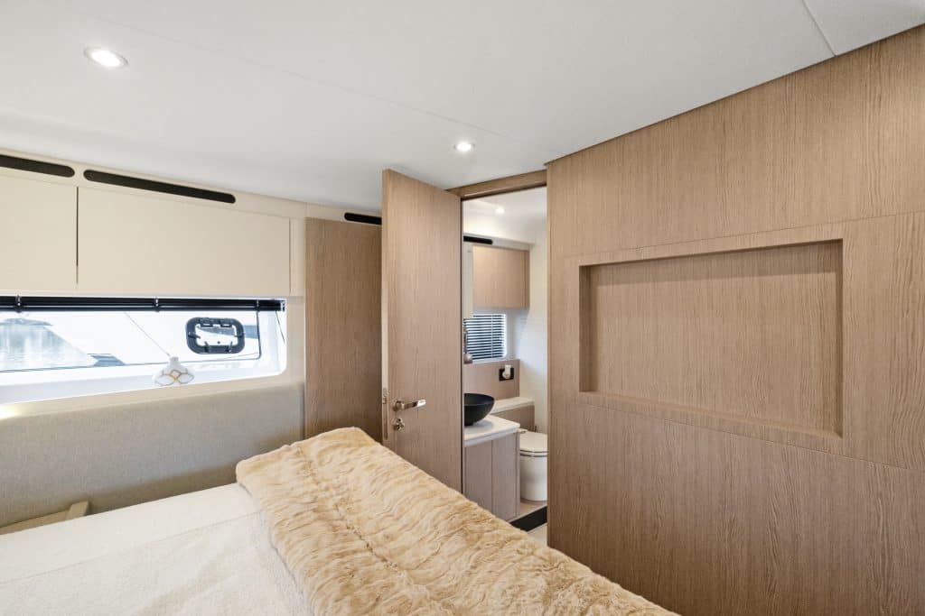 12_accutour_01 2525-marina-bay-dr-w-11-103-011