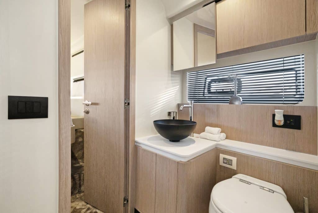 14_accutour_01 2525-marina-bay-dr-w-11-103-013