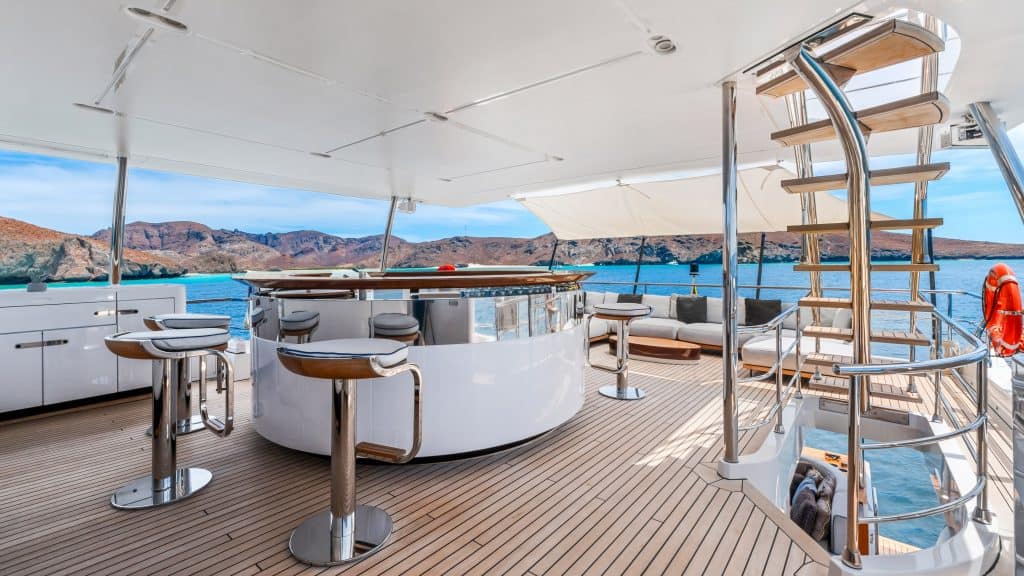 15 Sol Yacht – Flybridge