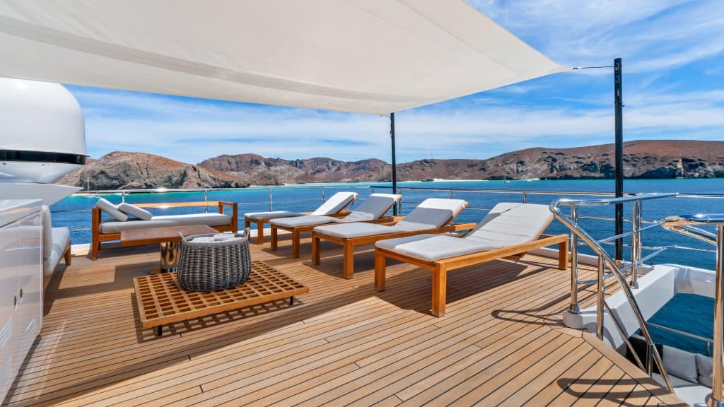 20 Sol Yacht – Sundeck
