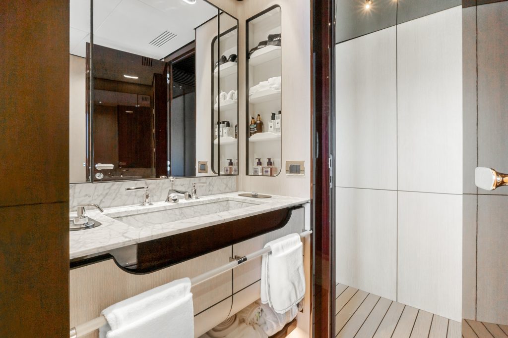 36 Sol Yacht – Bedroom 2