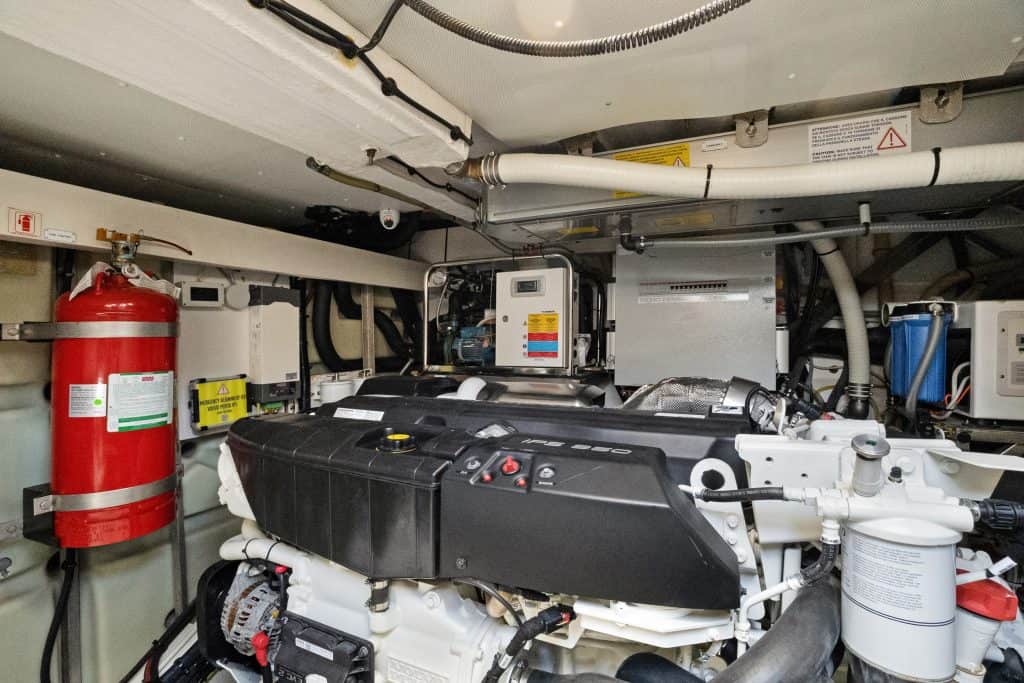 38_accutour_01 2525-marina-bay-dr-w-11-103-037