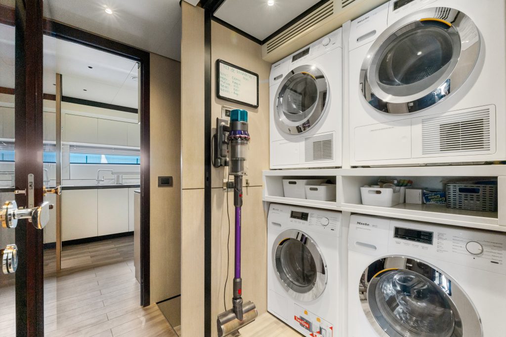 57 Sol Yacht – Laundry
