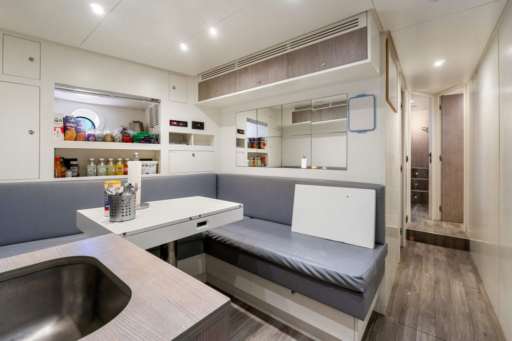 59 Sol Yacht – Crew dining room