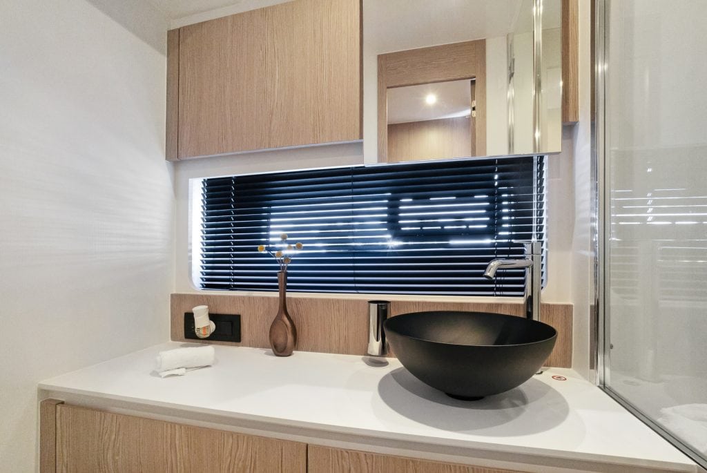 6_accutour_01 2525-marina-bay-dr-w-11-103-005