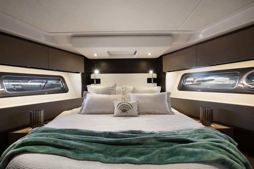 AccuTour_Azimut 502019 Flybridge-001