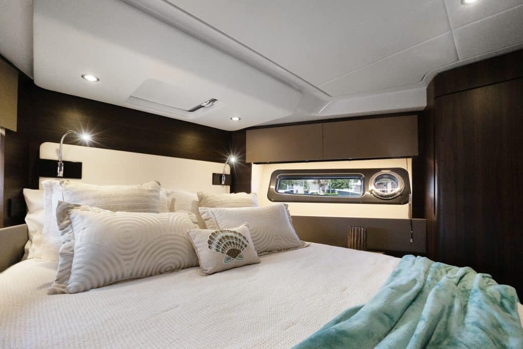 AccuTour_Azimut 502019 Flybridge-003