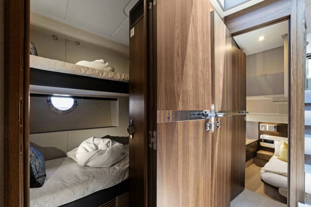 AccuTour_Azimut 502019 Flybridge-008