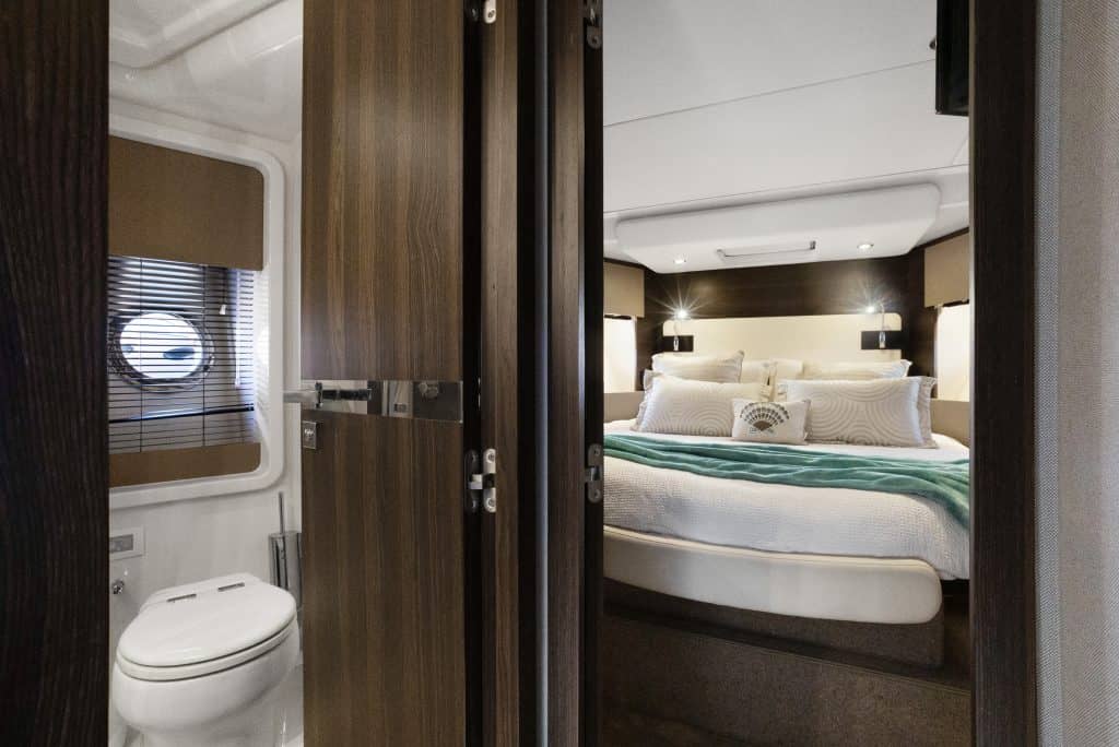 AccuTour_Azimut 502019 Flybridge-011